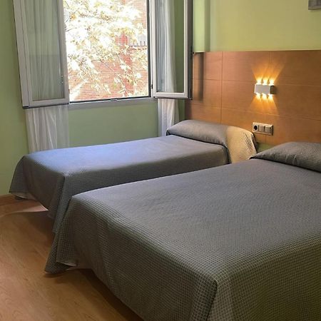 Hotel 4C Puerta Europa Madrid Buitenkant foto