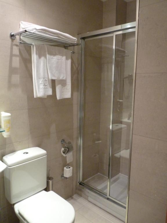 Hotel 4C Puerta Europa Madrid Kamer foto